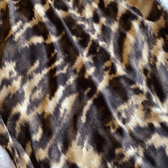 Luxurious MICHAEL KORS beaded neck top - Picture 3 of 3